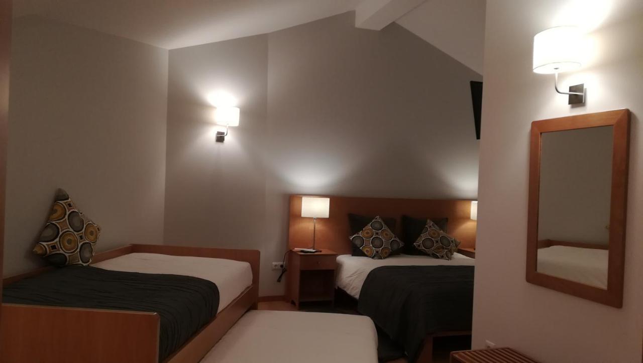 Hotel Casa Da Fonte Sagrada Loriga Esterno foto